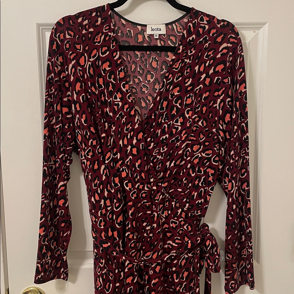 Leota Burgundy Animal Print Long Sleeve Wrap Dress 2X - Picture 3 of 7